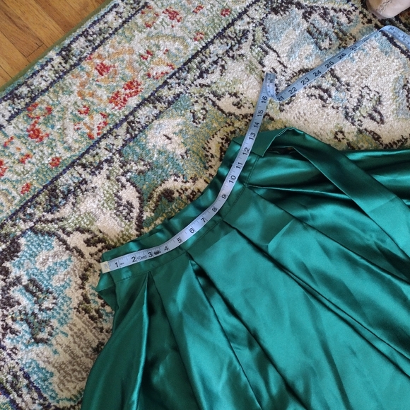 NWT Evergreen Satin Skirt - Picture 3 of 6